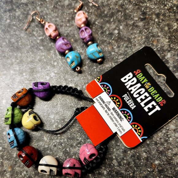 Hand Crafted Skull Earrings and Bracelet Bundle NEW - Picture 8 of 8